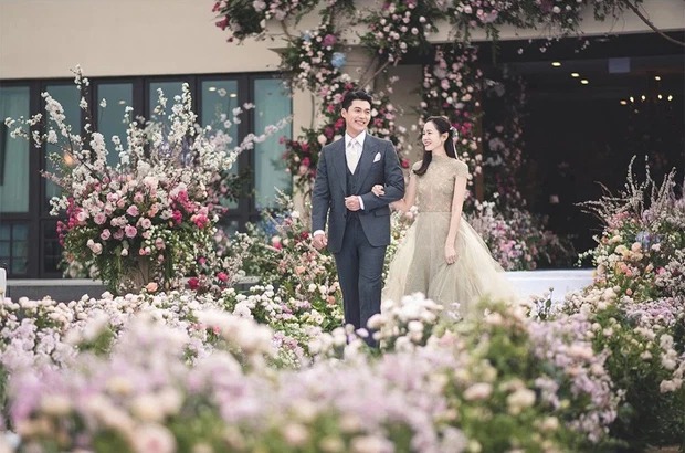 Một nhân vật bất ngờ phanh phui bí mật tình yêu của Hyun Bin và Son Ye Jin - Ảnh 2 Một nhân vật bất ngờ phanh phui bí mật tình yêu của Hyun Bin và Son Ye Jin - Ảnh 2
