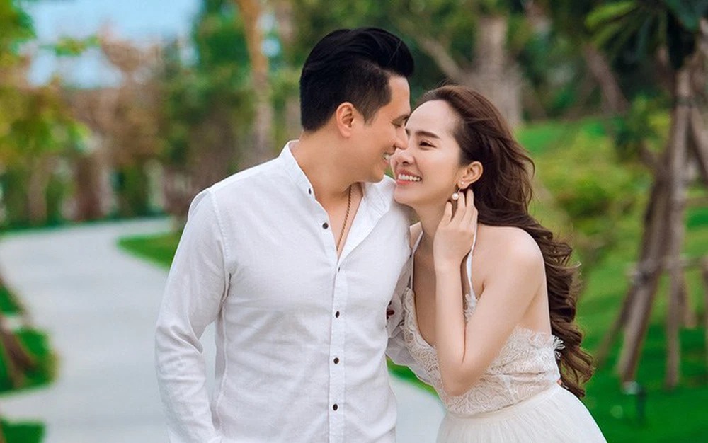 Sau 3 năm ly hôn, Việt Anh đón hỷ sự, công khai tình tứ bên 'vợ mới' xinh đẹp 4