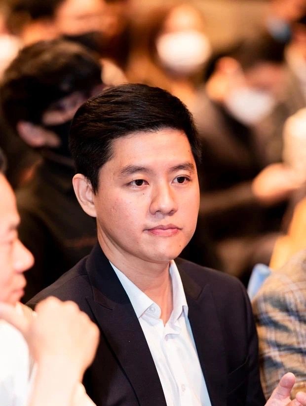 Nhân vật được Sơn Tùng ủy quyền đến gặp Bộ VHTTDL Nhân vật được Sơn Tùng ủy quyền đến gặp Bộ VHTTDL