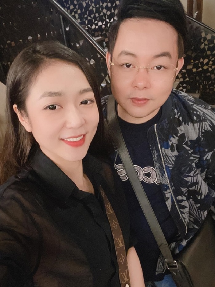 Tuy nhiên Quang Lê cũng có cảm tình với đàn em để phục vụ công việc Tuy nhiên Quang Lê cũng có cảm tình với đàn em để phục vụ công việc
