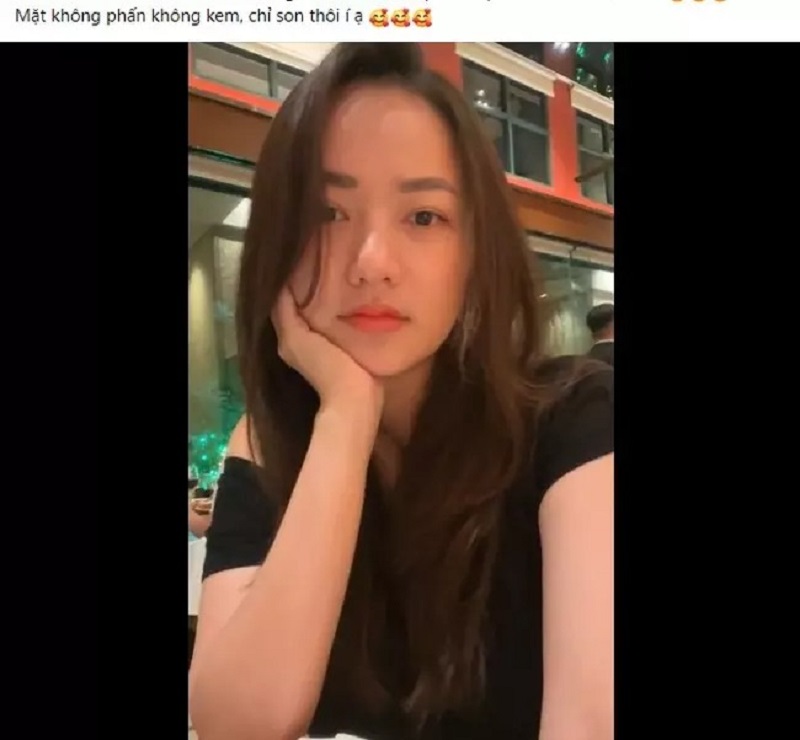 Gương mặt không phấn không kem của Phan Như Thảo được khen ngợi (Ảnh chụp màn hình) Gương mặt không phấn không kem của Phan Như Thảo được khen ngợi (Ảnh chụp màn hình)