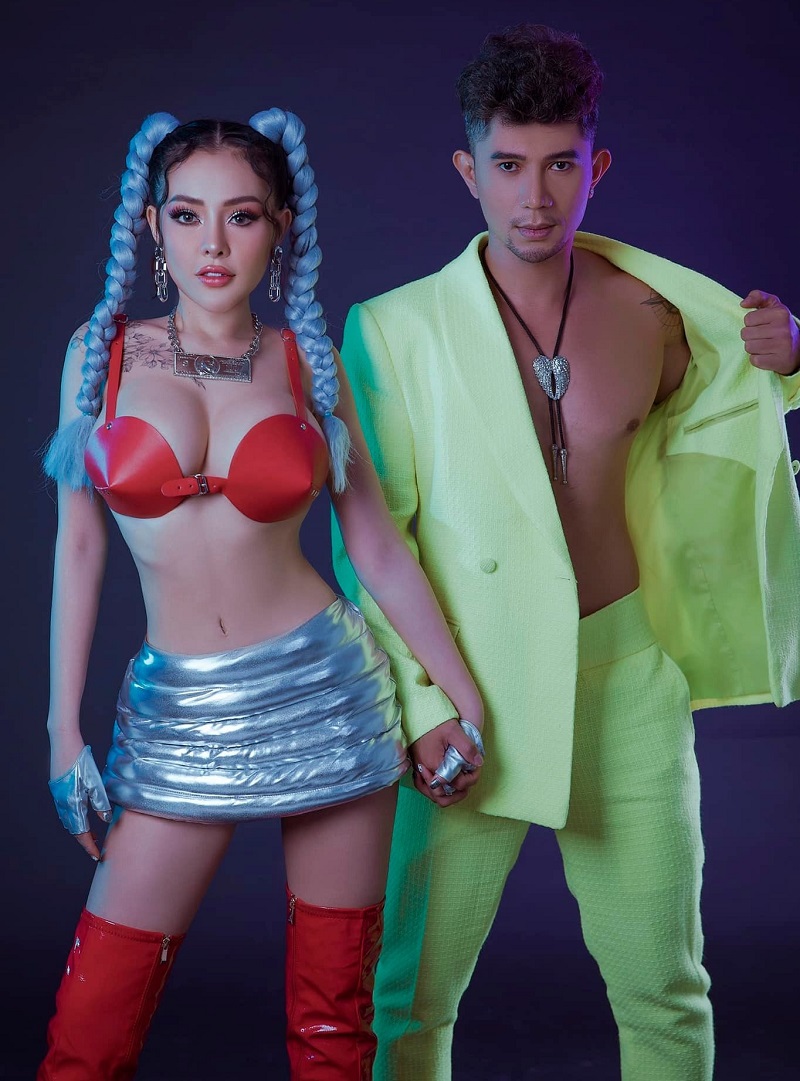 Ngân 98 và Lương Bằng Quang bị bắt quả tang lén đến bệnh viện, sự thật đầy bất ngờ - Ảnh 1 Ngân 98 và Lương Bằng Quang bị bắt quả tang lén đến bệnh viện, sự thật đầy bất ngờ - Ảnh 1