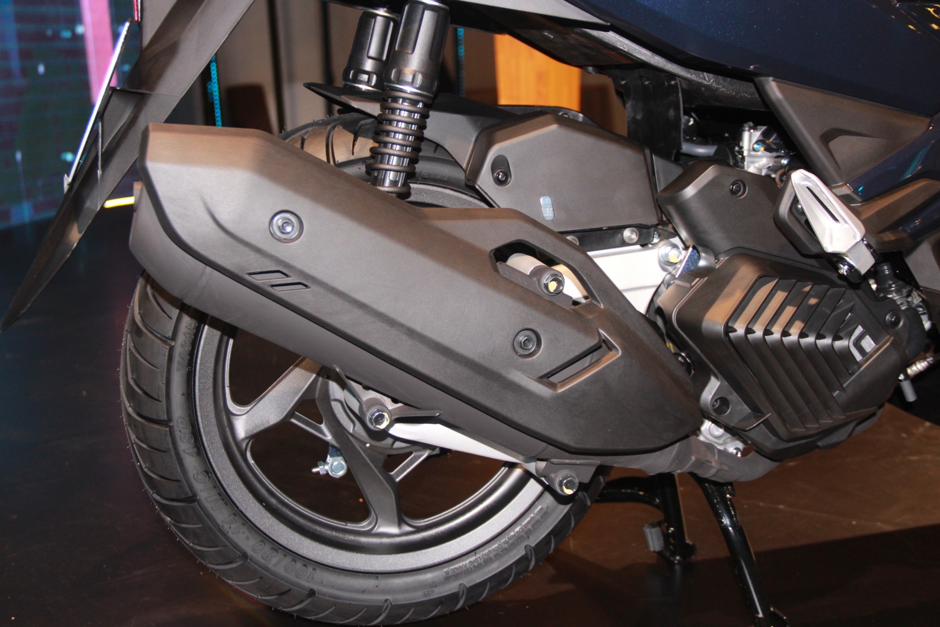 Honda Air Blade 160 siêu mạnh chính thức nhập cuộc đua, mức giá đầy ấn tượng - Ảnh 10