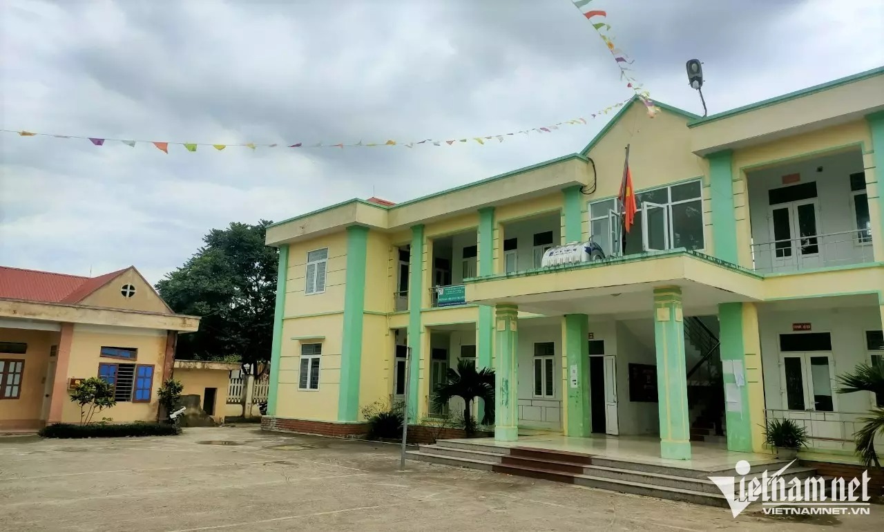 Vụ Chủ tịch xã 'tòm tem' Chủ tịch Hội phụ nữ ở Thanh Hóa: Niêm phong điện thoại quay clip - Ảnh 2