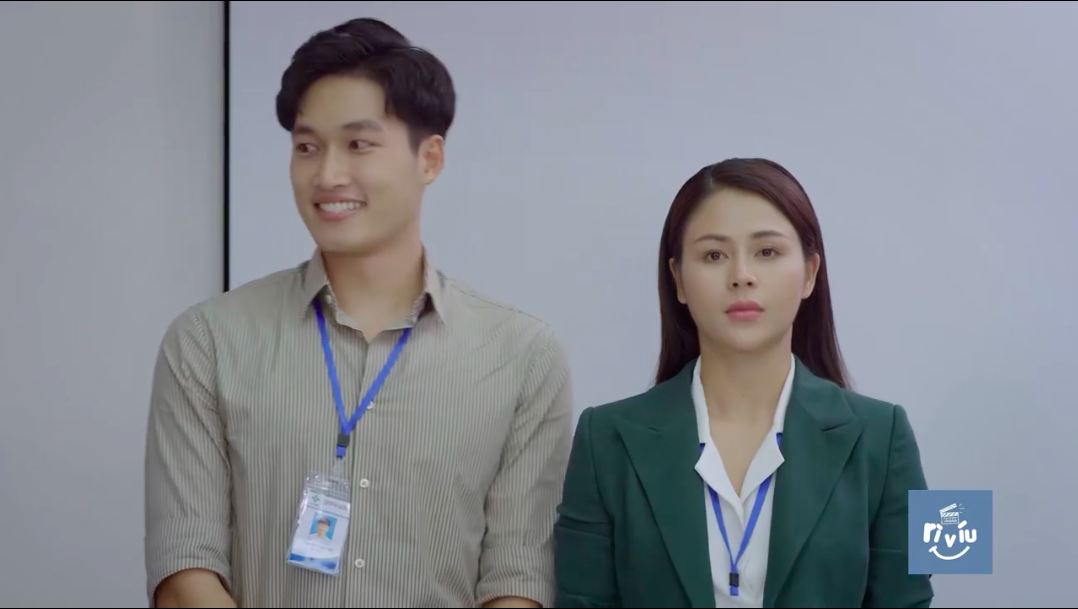 Minh - Trí được giới thiệu mang họ Cao tại tập đoàn. Ảnh: VTV