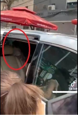 Tin giải trí hot trưa 26/3: Nghệ sĩ cải lương Tuấn Anh đột quỵ, 'Ông hoàng cách ly' Vũ Khắc Tiệp tái xuất ‘dở khóc dở cười’ - Ảnh 4 Tin giải trí hot trưa 26/3: Nghệ sĩ cải lương Tuấn Anh đột quỵ, 'Ông hoàng cách ly' Vũ Khắc Tiệp tái xuất ‘dở khóc dở cười’ - Ảnh 4