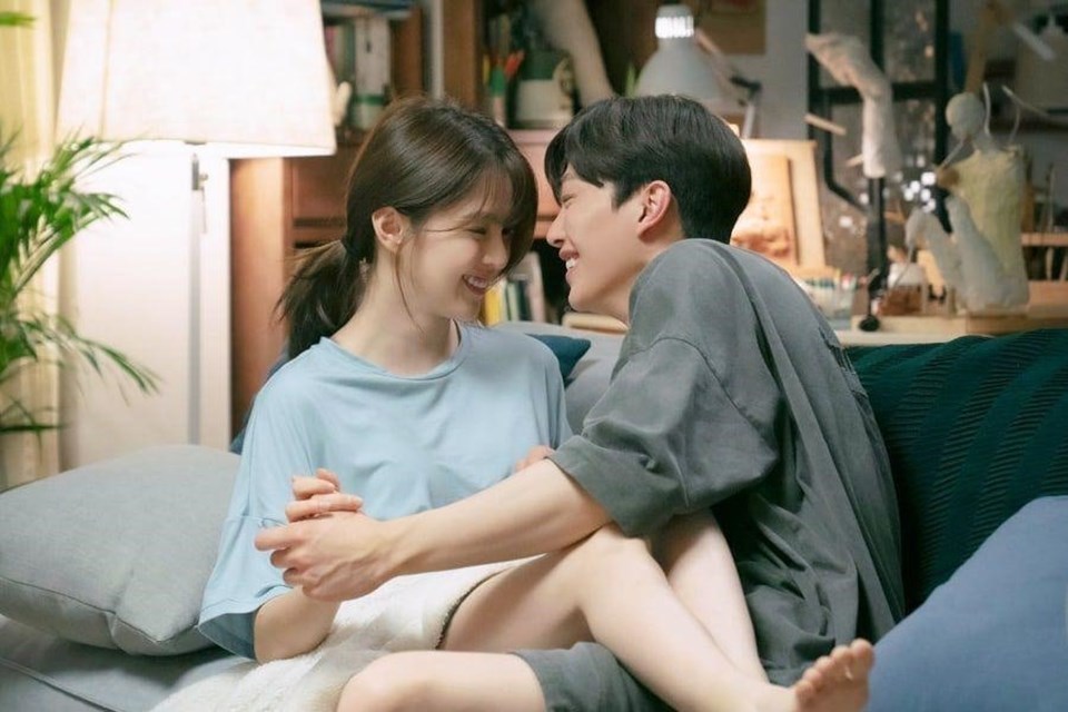 Nam chính Nevertheless diện quần ‘phản chủ’, ‘lộ thiên’ kéo rating cực mạnh trên sóng quốc gia 3 Nam chính Nevertheless diện quần ‘phản chủ’, ‘lộ thiên’ kéo rating cực mạnh trên sóng quốc gia 3
