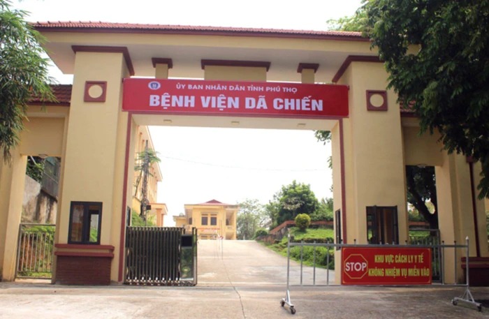 Phú Thọ: Hóng xem tai nạn giao thông, 51 người thành F1 của bệnh nhân Covid-19? 1 Phú Thọ: Hóng xem tai nạn giao thông, 51 người thành F1 của bệnh nhân Covid-19? 1