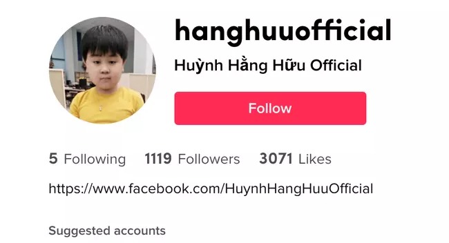 Bà Phương Hằng vừa tuyên bố nghỉ livestream, Huỳnh Hằng Hữu đã vội ‘tranh ngôi’ lấy ‘đất diễn’ 4 Bà Phương Hằng vừa tuyên bố nghỉ livestream, Huỳnh Hằng Hữu đã vội ‘tranh ngôi’ lấy ‘đất diễn’ 4