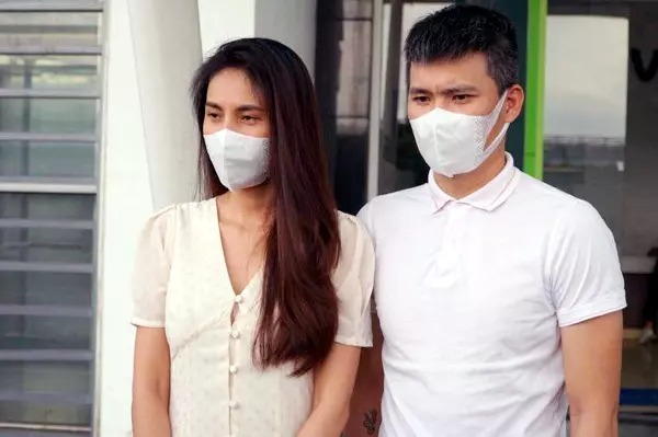 Showbiz 24h: Thủy Tiên, Công Vinh ‘cúi đầu’ mất thứ quý giá; VTV bị 'thế lực ngầm' dùng chiêu trò - Ảnh 1 Showbiz 24h: Thủy Tiên, Công Vinh ‘cúi đầu’ mất thứ quý giá; VTV bị 'thế lực ngầm' dùng chiêu trò - Ảnh 1