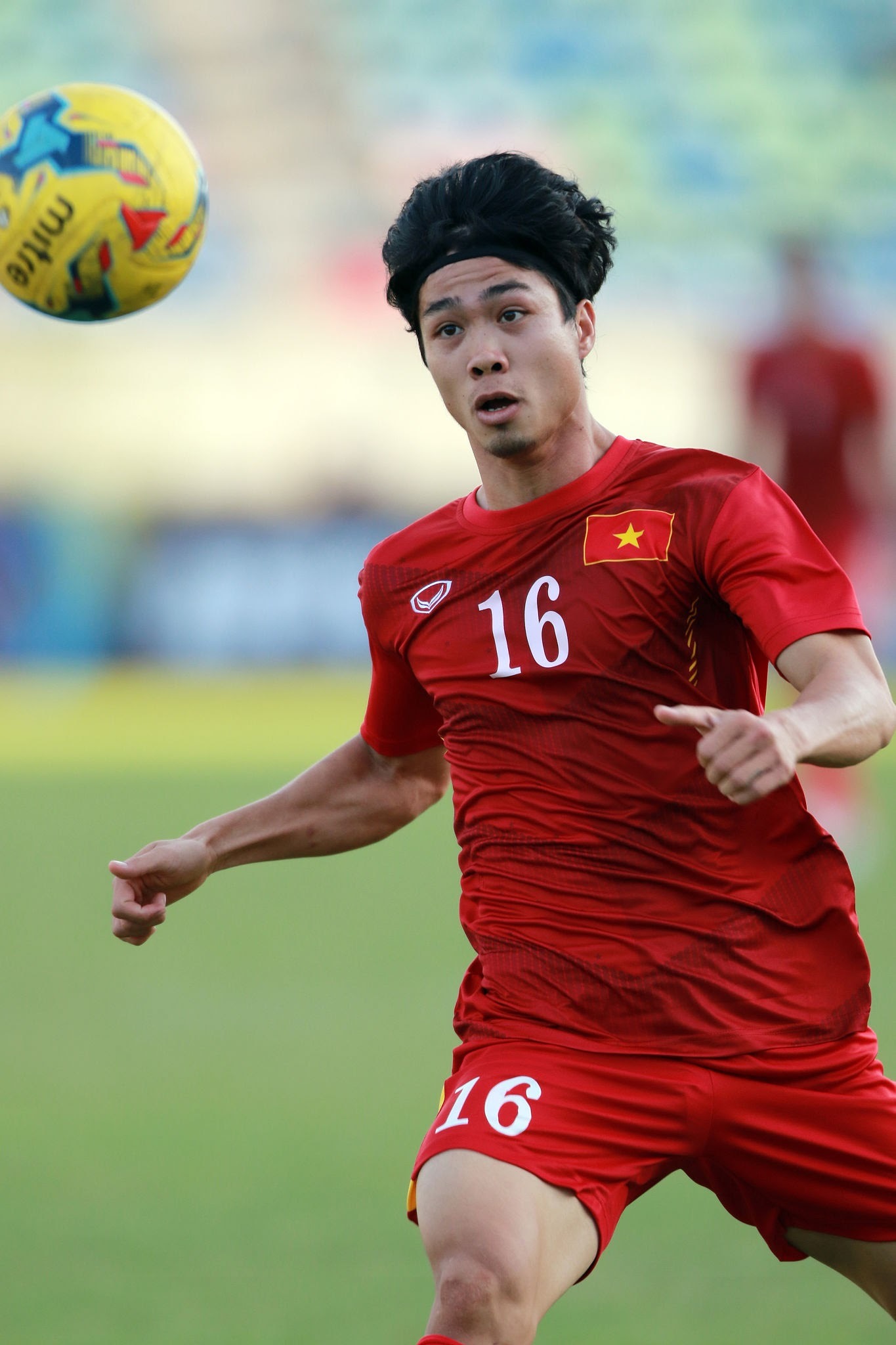 Cưới chưa được 1 năm, vợ Công Phượng đã dùng từ ‘khó đỡ’ gọi ông xã 2 Cưới chưa được 1 năm, vợ Công Phượng đã dùng từ ‘khó đỡ’ gọi ông xã 2