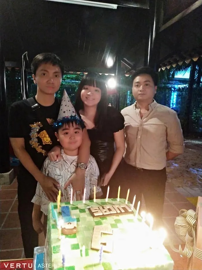 8 năm trước, Đàm Vĩnh Hưng từng được bà Phương Hằng ưu ái đến mức nào? 1 8 năm trước, Đàm Vĩnh Hưng từng được bà Phương Hằng ưu ái đến mức nào? 1