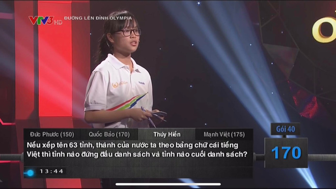 Câu hỏi Olympia: ‘Bút, bảng, phấn, học, giảng’ thì từ nào đúng? Ai siêu giỏi tiếng Việt mới trả lời được 2