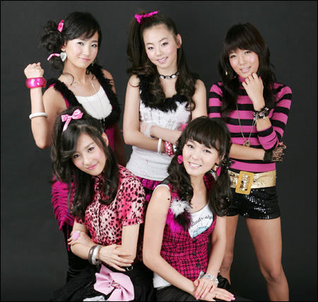 4 nhóm nhạc nữ đầu tiên của những công ty giải trí hàng đầu Kpop 3