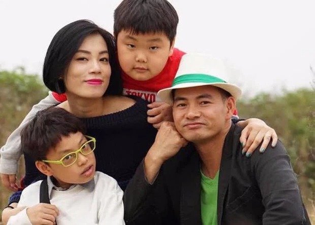 Theo vợ Xuân Bắc, muốn con có một môi trường sạch để trưởng thành thì phụ huynh của con cũng cần hiểu và cùng quan tâm đến con. Ảnh: FBNV Theo vợ Xuân Bắc, muốn con có một môi trường sạch để trưởng thành thì phụ huynh của con cũng cần hiểu và cùng quan tâm đến con. Ảnh: FBNV