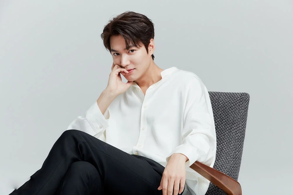 Showbiz 18/3: Lee Min Ho 'nên duyên' với Song Hye Kyo, Tùng Dương ‘đụng độ’ tứ đại diva Việt Nam gây ‘hoảng hốt’ 1 Showbiz 18/3: Lee Min Ho 'nên duyên' với Song Hye Kyo, Tùng Dương ‘đụng độ’ tứ đại diva Việt Nam gây ‘hoảng hốt’ 1