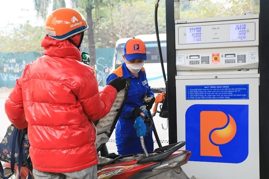 Uỷ ban Thường vụ Quốc hội đã thông qua dự thảo Nghị quyết về mức thuế Bảo vệ môi trường đối với xăng, dầu, mỡ nhờn đến hết năm 2022.