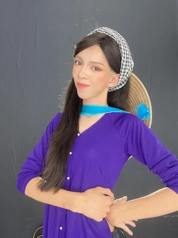 Showbiz 4/4: Đây là lý do khiến Hari Won bị đồn mang thai, TikToker giả gái Võ Thành Ý bất ngờ cưới vợ - Ảnh 2 Showbiz 4/4: Đây là lý do khiến Hari Won bị đồn mang thai, TikToker giả gái Võ Thành Ý bất ngờ cưới vợ - Ảnh 2