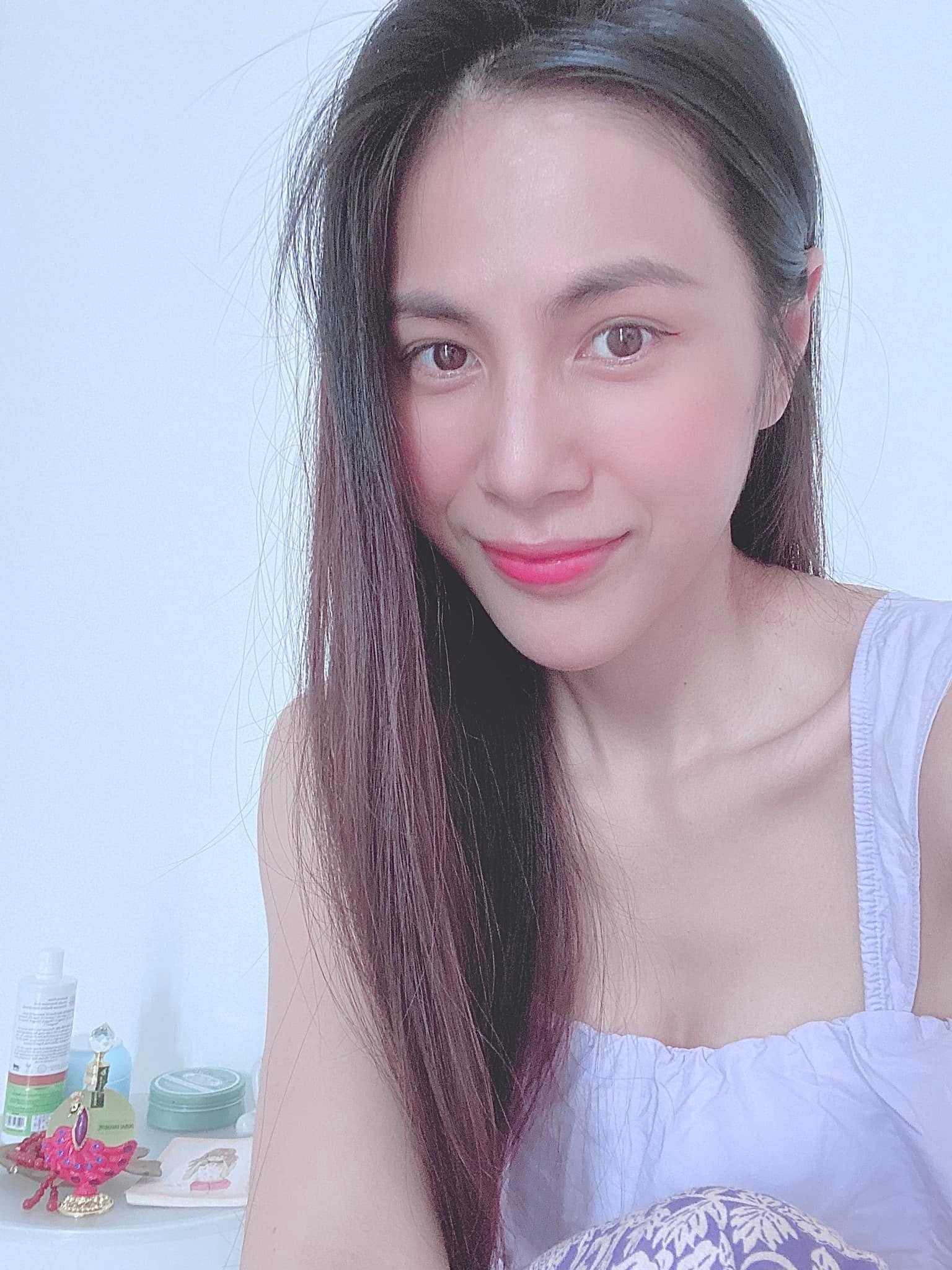 Showbiz 5/4: Tình trẻ Ngô Thanh Vân cam chịu làm 'đồ gác chân' cho bạn gái, Minh Béo bị đồn qua đời - Ảnh 1