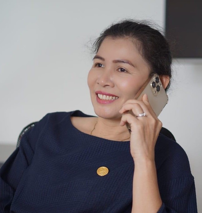'Bật ngửa' với nhân vật được CA mời lên làm việc về đơn tố cáo của bà Nguyễn Phương Hằng: Không phải nghệ sĩ nào 2