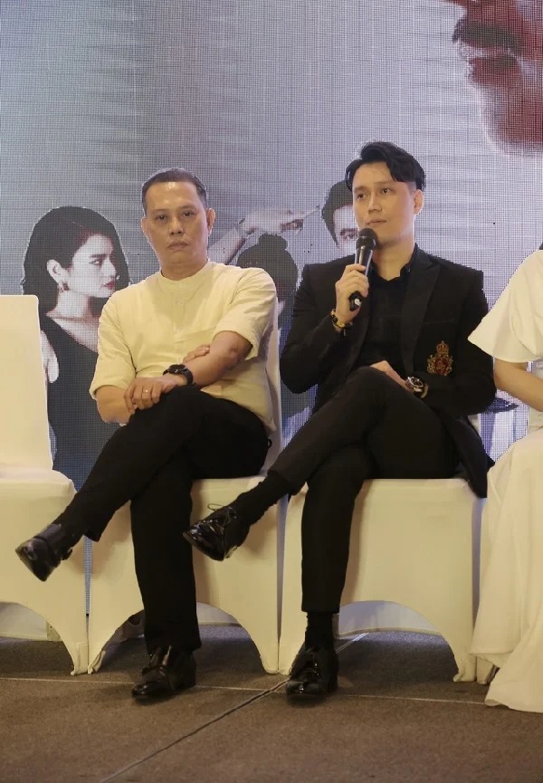 Showbiz 19/4: Ngọc Trinh diện váy xẻ tà từ chân đến… bụng, NSƯT Chí Trung quyết 'trả thù' Kim Lý - Ảnh 1 Showbiz 19/4: Ngọc Trinh diện váy xẻ tà từ chân đến… bụng, NSƯT Chí Trung quyết 'trả thù' Kim Lý - Ảnh 1