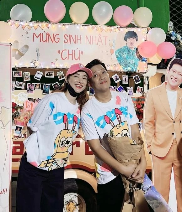 Showbiz trưa 21/4: Chồng cũ Hòa Minzy lộ rõ ‘trầm cảm', Trường Giang và Nhã Phương có dấu hiệu bất thường? - Ảnh 2 Showbiz trưa 21/4: Chồng cũ Hòa Minzy lộ rõ ‘trầm cảm', Trường Giang và Nhã Phương có dấu hiệu bất thường? - Ảnh 2