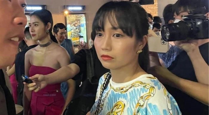 Ốc Thanh Vân thất thần vì mất đồ Ốc Thanh Vân thất thần vì mất đồ