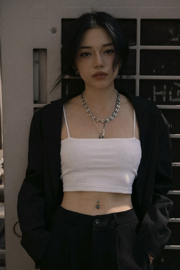 Hot streamer bỗng dưng tư vấn tình cảm: Cách vượt qua đau đớn sau khi chia tay? - Ảnh 2 Hot streamer bỗng dưng tư vấn tình cảm: Cách vượt qua đau đớn sau khi chia tay? - Ảnh 2