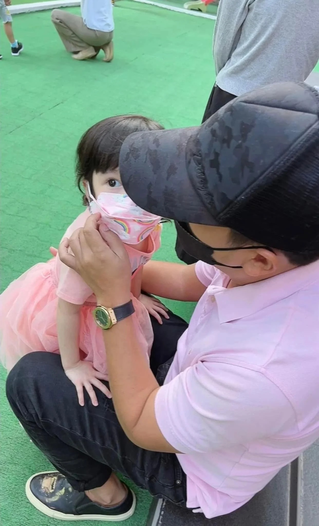 Showbiz 28/4: Trường Giang có cách dạy con ngoài sức tưởng tượng, Hương Giang báo ‘tin vui’ khiến tất cả Vbiz hào hứng 1 Showbiz 28/4: Trường Giang có cách dạy con ngoài sức tưởng tượng, Hương Giang báo ‘tin vui’ khiến tất cả Vbiz hào hứng 1