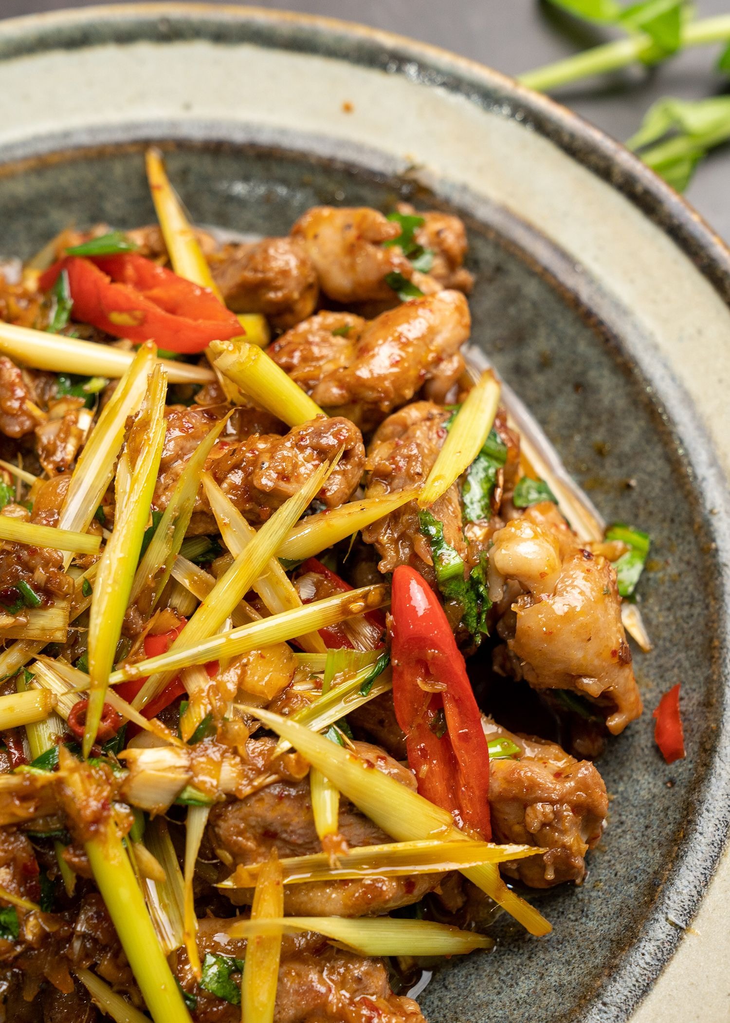 Nấu thịt vịt xào sả ớt chuẩn nhà hàng thì ra chỉ cần 1 bước đơn giản thế này 2 Nấu thịt vịt xào sả ớt chuẩn nhà hàng thì ra chỉ cần 1 bước đơn giản thế này 2