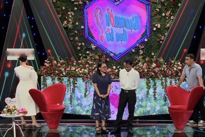 Quyền Linh đi mai mối, còn cho mượn cả nhà nếu kết hôn: Lí do đằng sau đẫm nước mắt - Ảnh 4 Quyền Linh đi mai mối, còn cho mượn cả nhà nếu kết hôn: Lí do đằng sau đẫm nước mắt - Ảnh 4