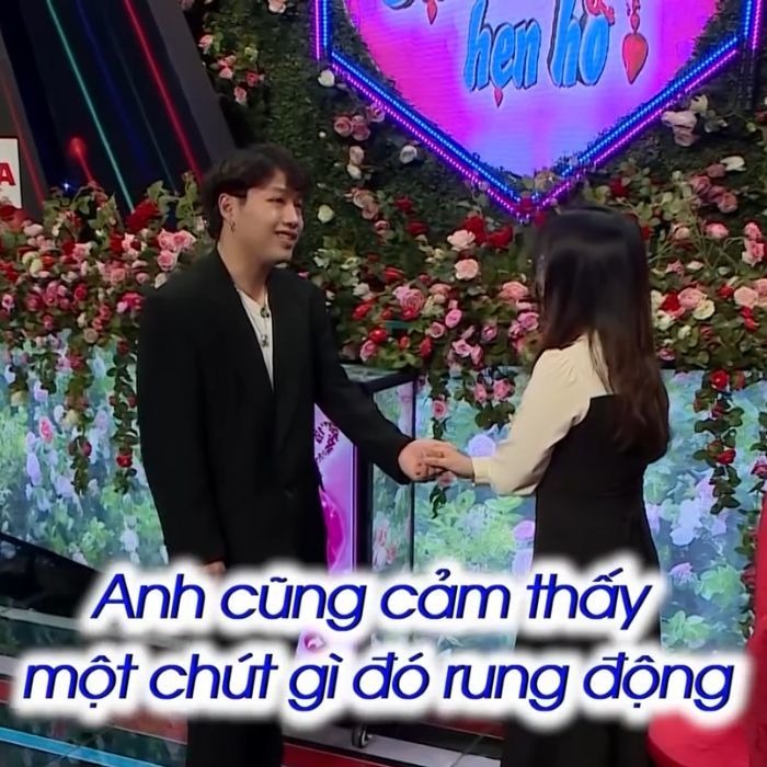 Chàng trai 30 mối tình 'thả thính' liên tục, nói lời yêu thương nhưng lại từ chối phũ đối tượng hẹn hò 1 Chàng trai 30 mối tình 'thả thính' liên tục, nói lời yêu thương nhưng lại từ chối phũ đối tượng hẹn hò 1
