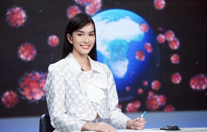 Á hậu dẫn cho VTV bật mí 1 thứ luôn phải mang theo người khi làm việc, nếu thiếu bị mắng ngay - Ảnh 1 Á hậu dẫn cho VTV bật mí 1 thứ luôn phải mang theo người khi làm việc, nếu thiếu bị mắng ngay - Ảnh 1
