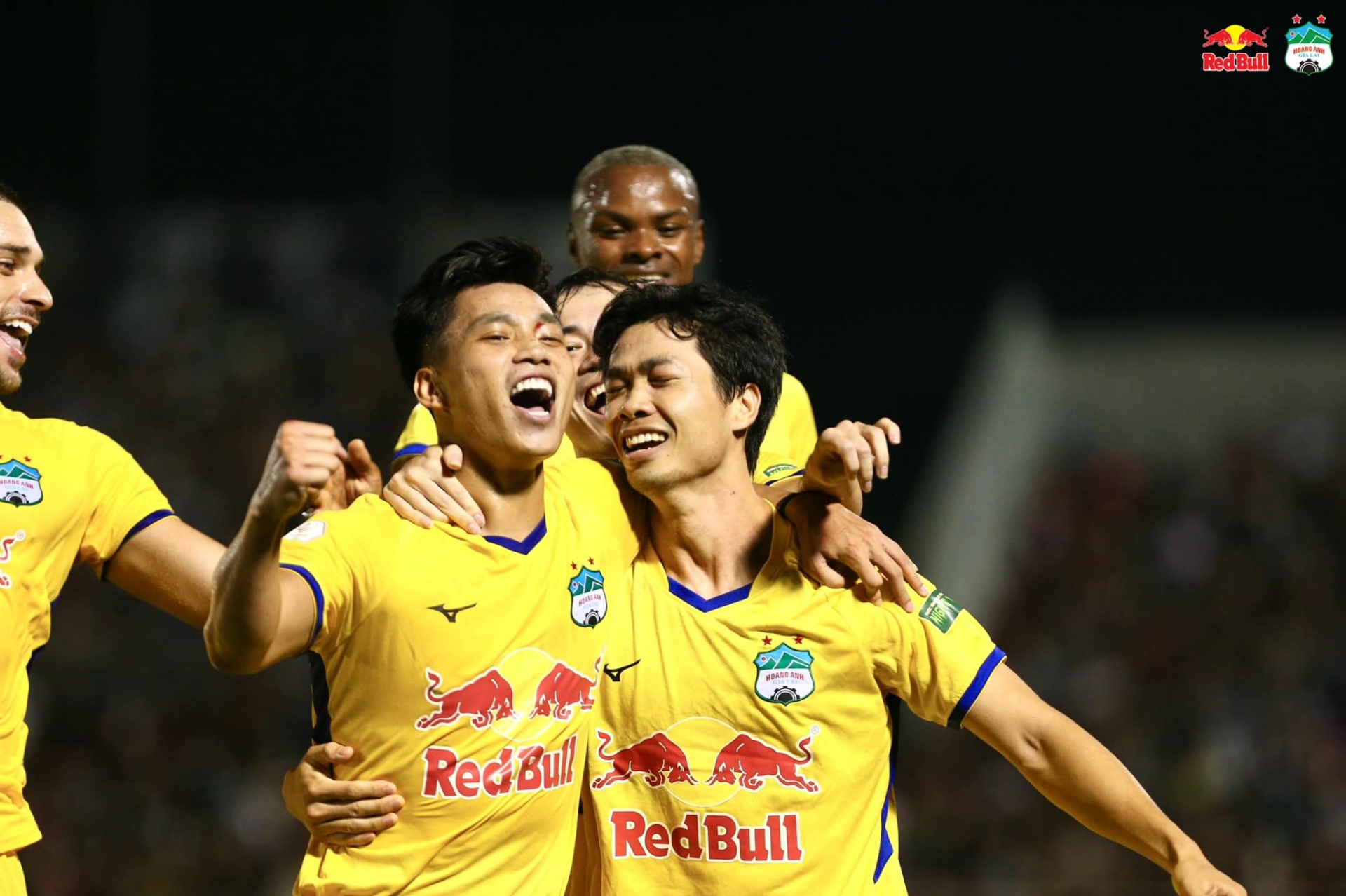 HAGL có đầy đủ lực lượng ở chuyến làm khách trước Hà Nội FC. Ảnh: CLB HAGL