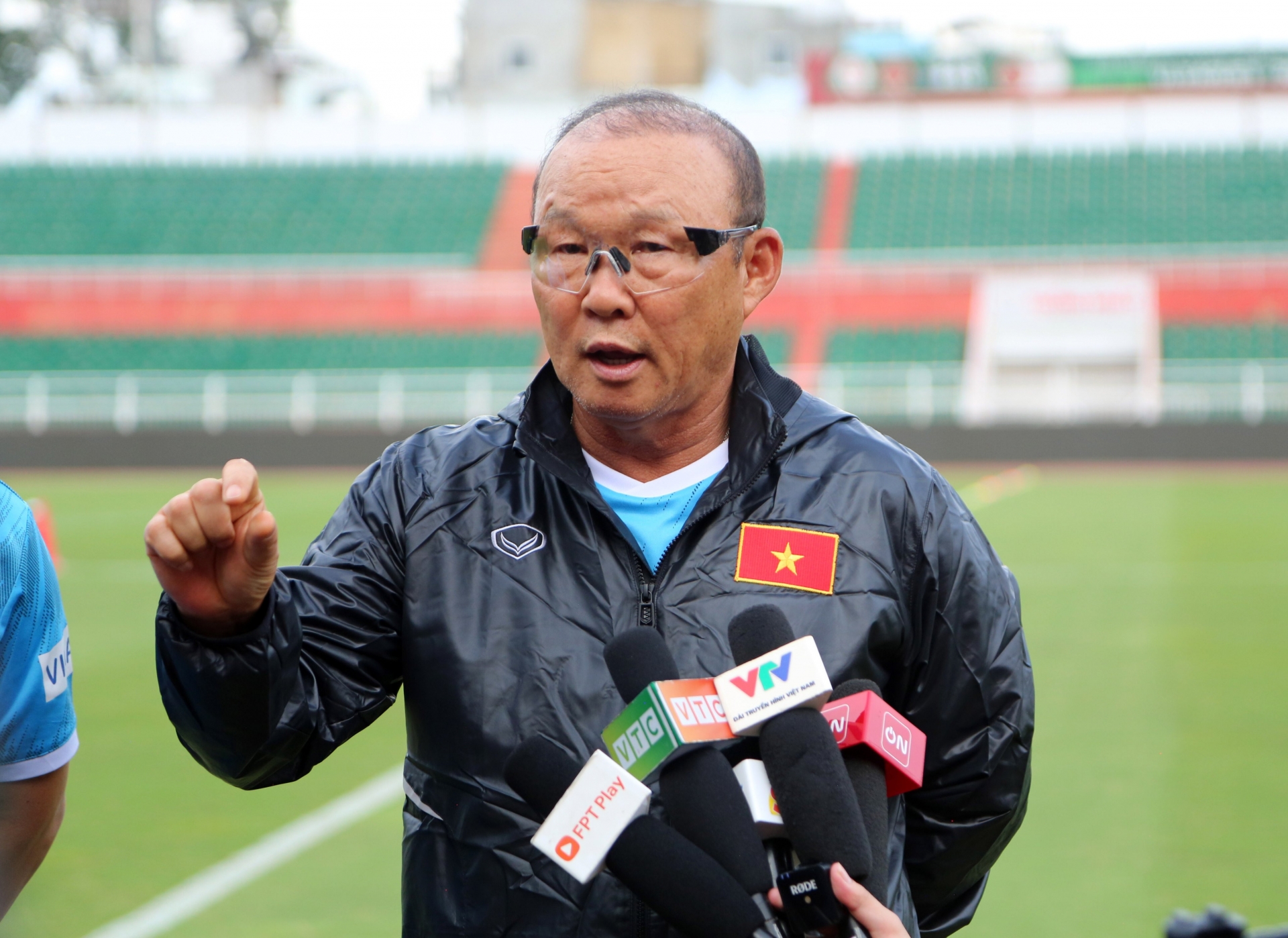 Quang Hải trở về nước, thầy Park nói gì về khả năng dự AFF Cup 2022?