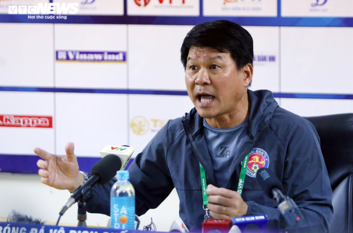 HLV Trương Việt Hoàng chia tay CLB TP.HCM, lộ diện người thay thế - Ảnh 1