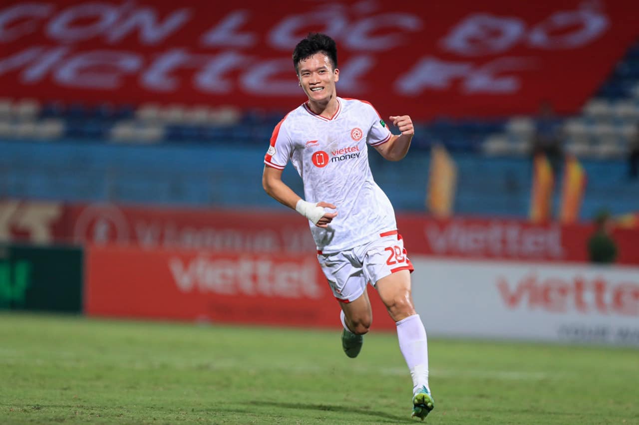 Đội hình tiêu biểu vòng 20 V-League: Hà Nội FC, Bình Định chiếm ưu thế - Ảnh 1
