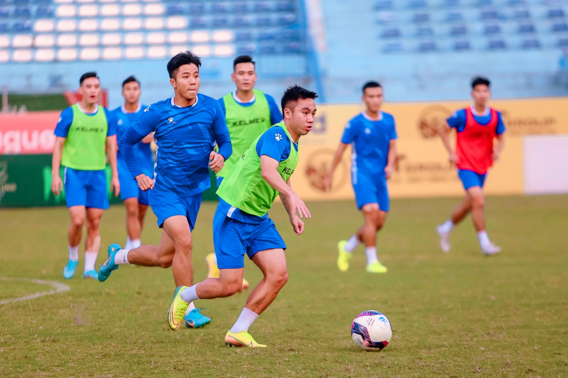 Trần Mạnh Hùng hứa hẹn sẽ tạo ra sự đột biến trên hàng công Nam Định. Ảnh: Internet