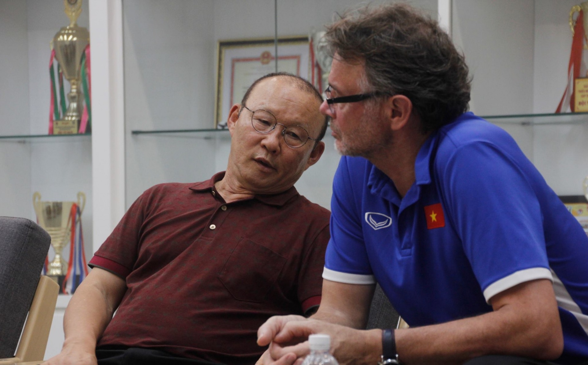 Ông Troussier đánh giá cao những đóng góp của HLV Park Hang-seo cho bóng đá Việt Nam. Ảnh: Internet