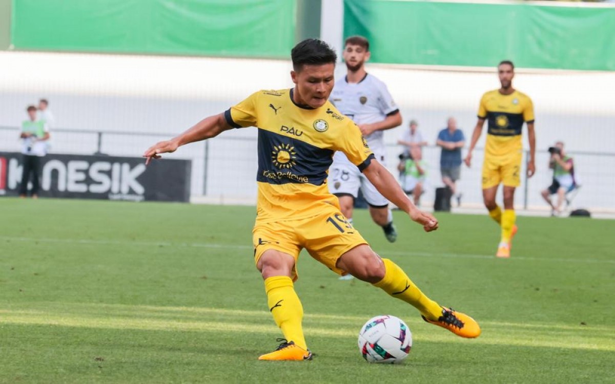 Quang Hải đóng góp một pha kiến tạo cho Pau FC tại Cup QG Pháp. Ảnh: Internet