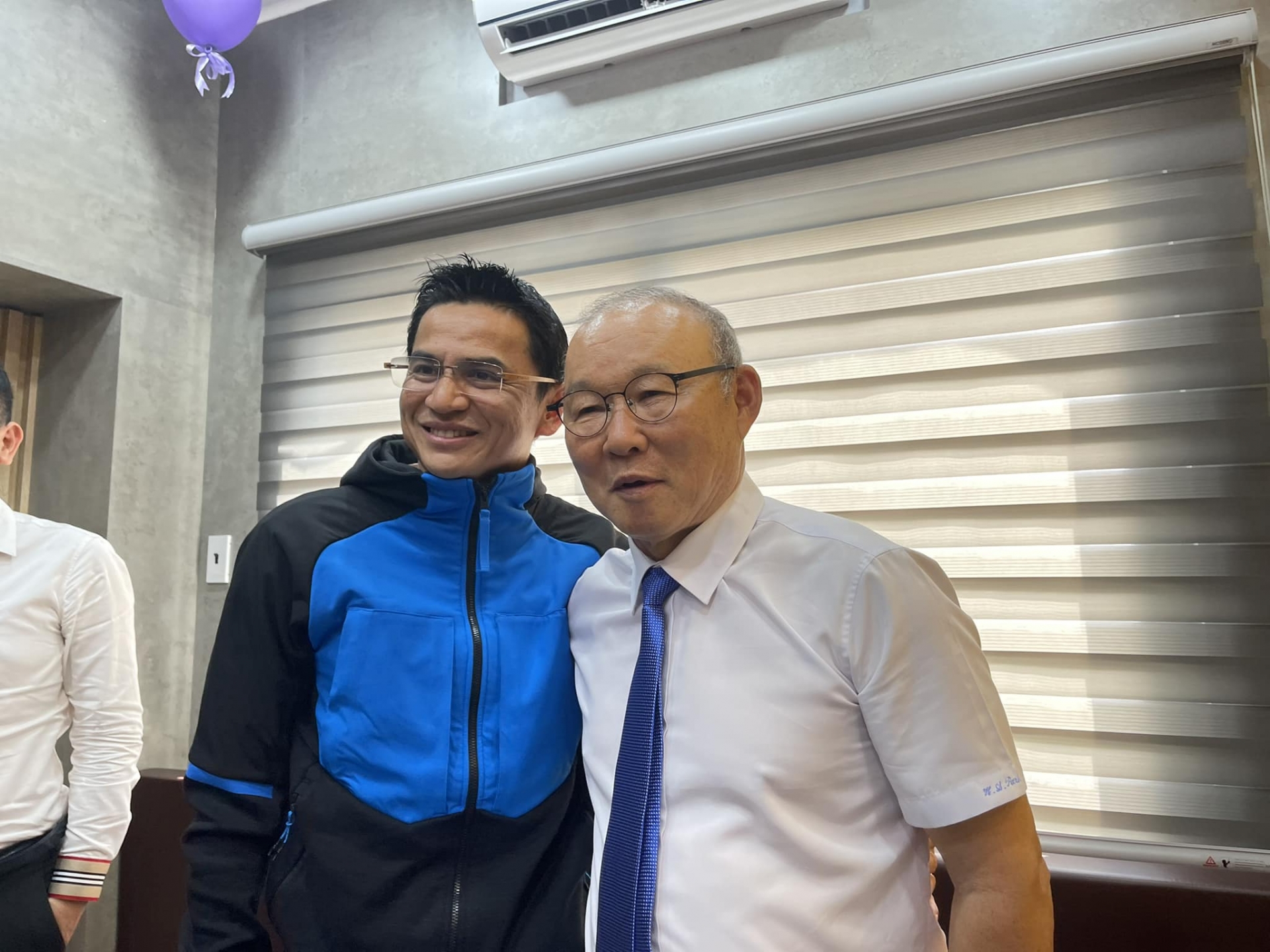 HLV Kiatisak có thể trở thành người thay thế thầy Park dẫn dắt ĐT Việt Nam. Ảnh: Internet