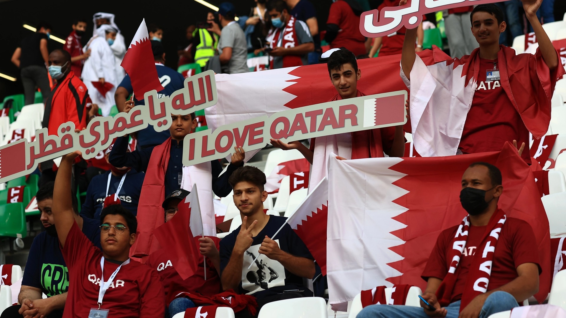 Khán giả đến Qatar có thể được xem World Cup 2022 miễn phí. Ảnh: Internet
