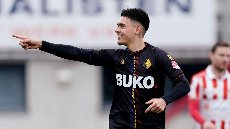 Hậu vệ Shayne Pattynama hiện đang chơi cho CLB Viking (Na Uy). Ảnh: Internet