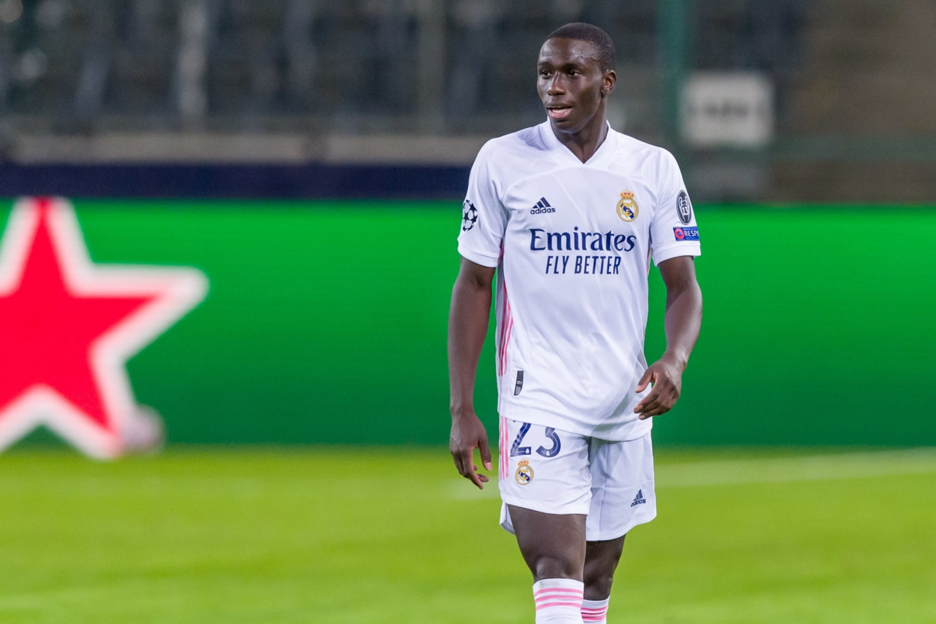 Hậu vệ Ferland Mendy