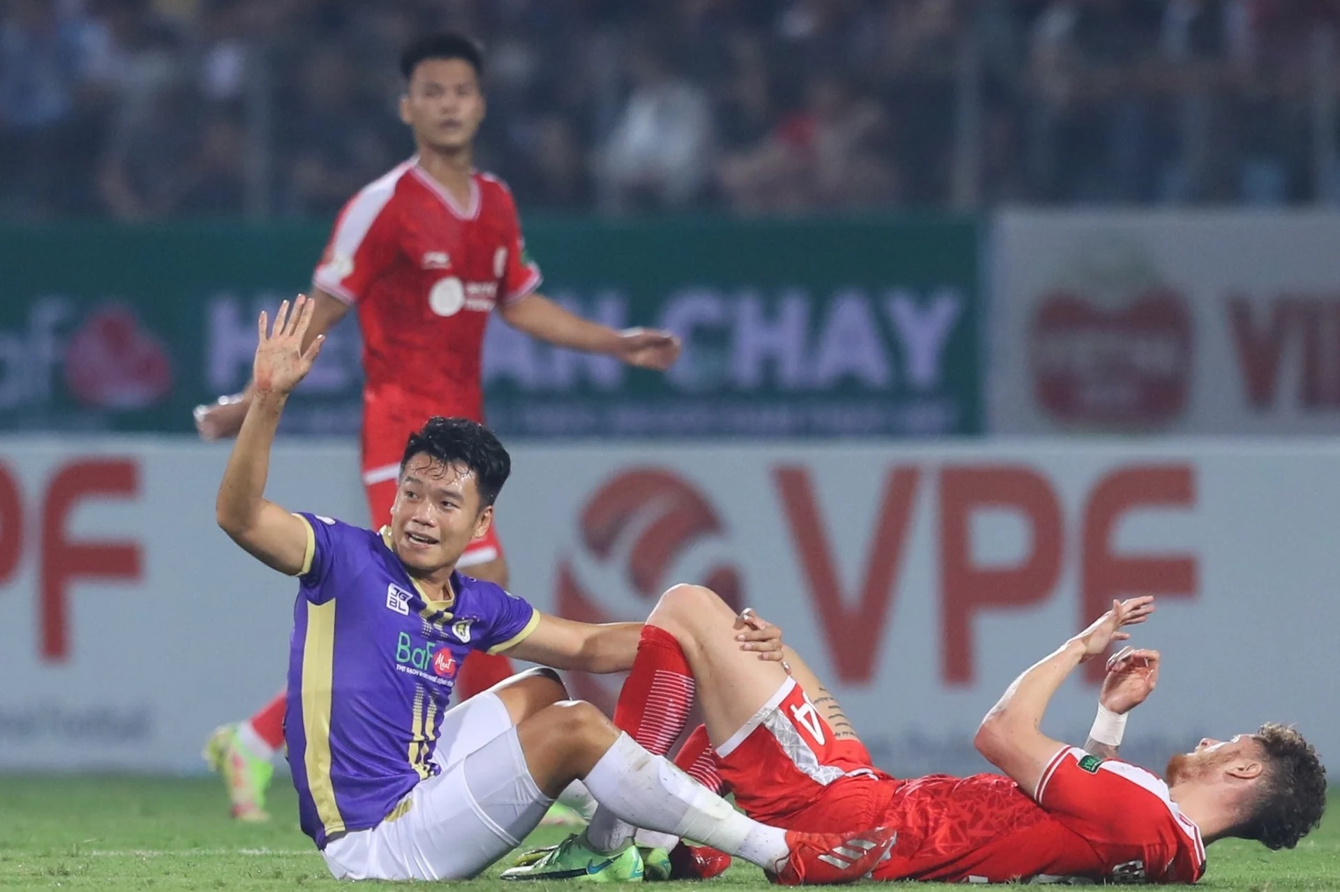 Đội hình tiêu biểu vòng 24 V-League: HAGL, Hà Nội FC chiếm ưu thế - Ảnh 2