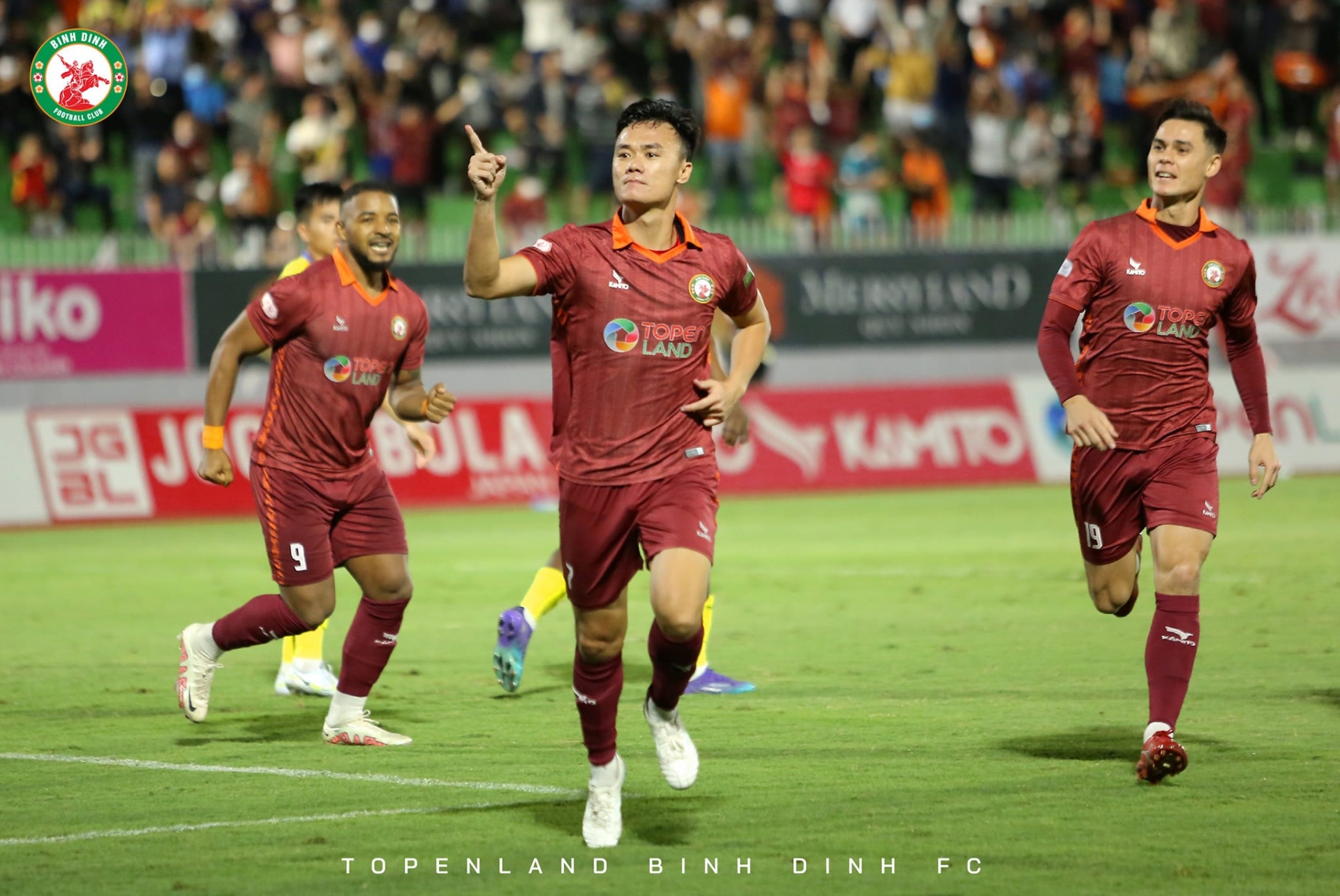 Đội hình tiêu biểu vòng 24 V-League: HAGL, Hà Nội FC chiếm ưu thế - Ảnh 6