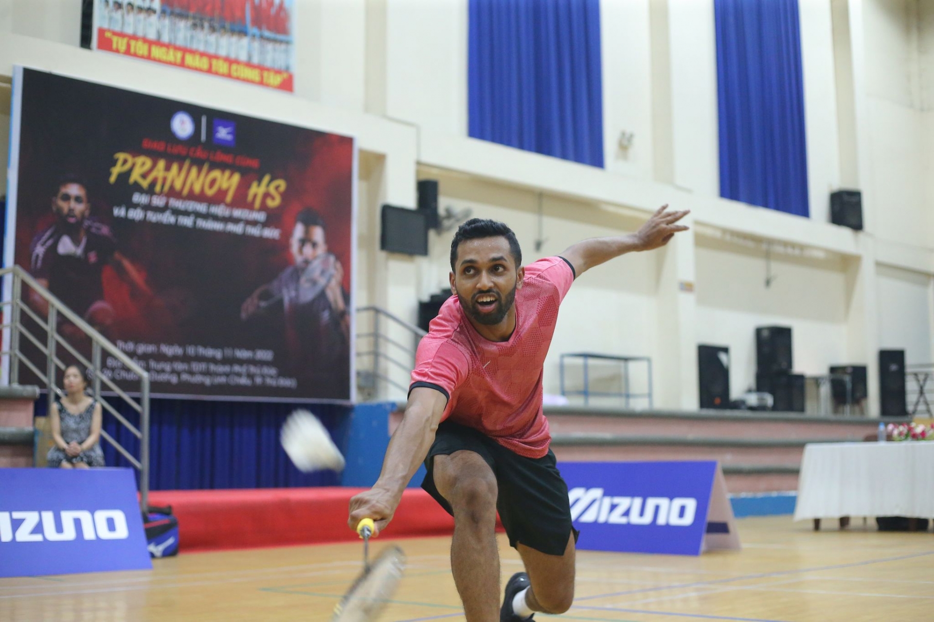 Tay vợt từng 3 lần đánh bại Lin Dan đến Việt Nam giao lưu cùng các VĐV trẻ - Ảnh 1 Tay vợt từng 3 lần đánh bại Lin Dan đến Việt Nam giao lưu cùng các VĐV trẻ - Ảnh 1