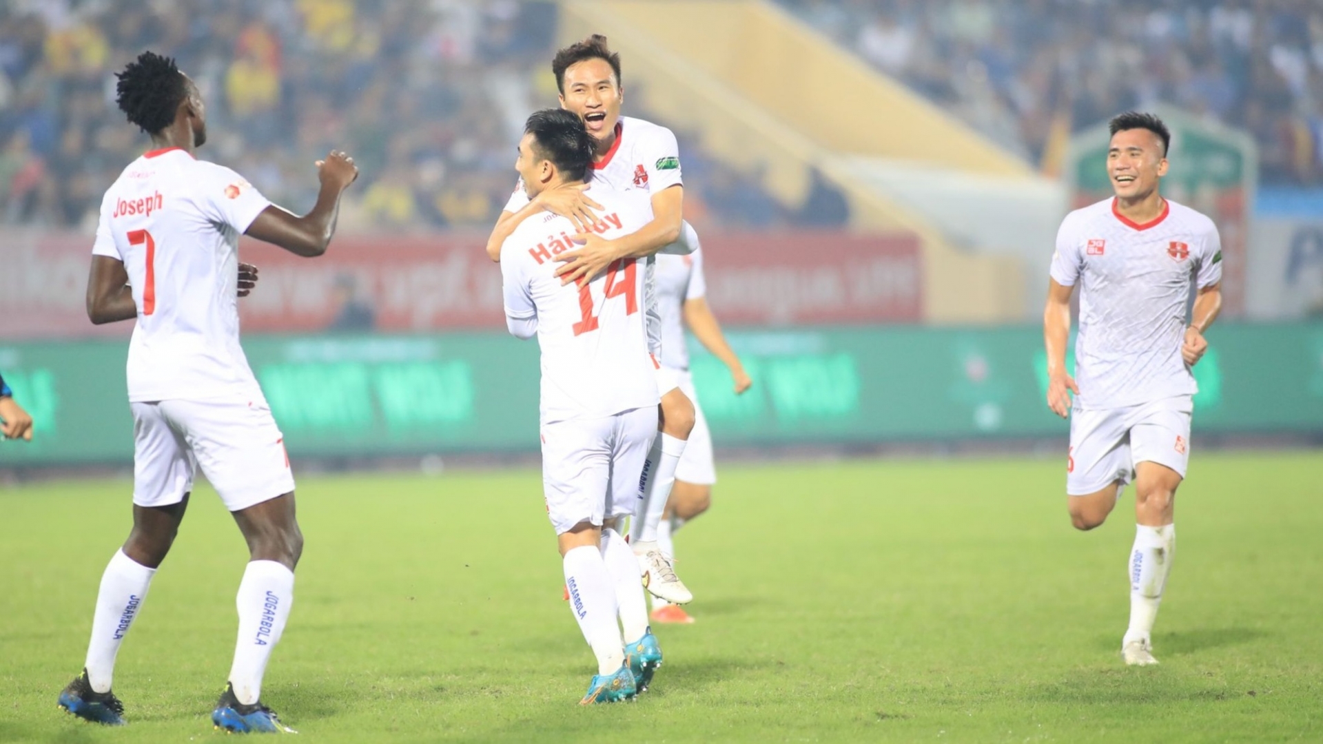 Đội hình tiêu biểu vòng 25 V-League: Hà Nội FC, Hải Phòng áp đảo - Ảnh 1