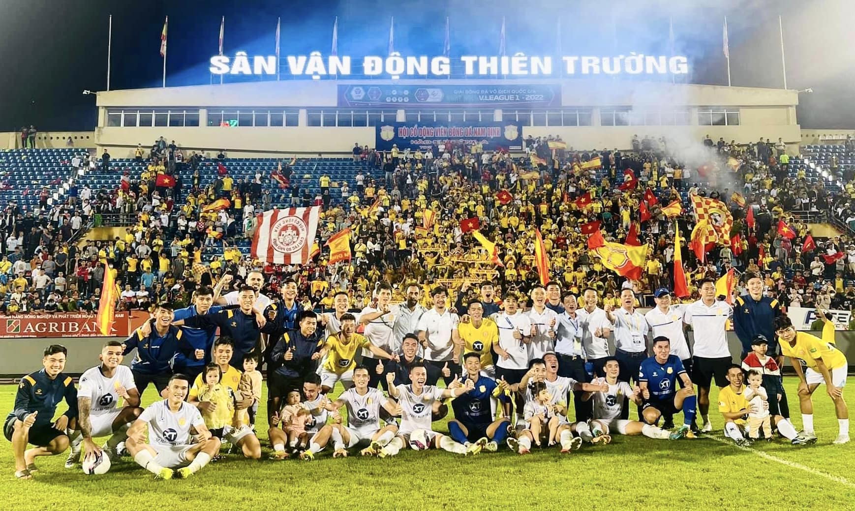 CLB Nam Định trụ hạng sớm 1 vòng đấu tại V-League 2022. Ảnh: Internet