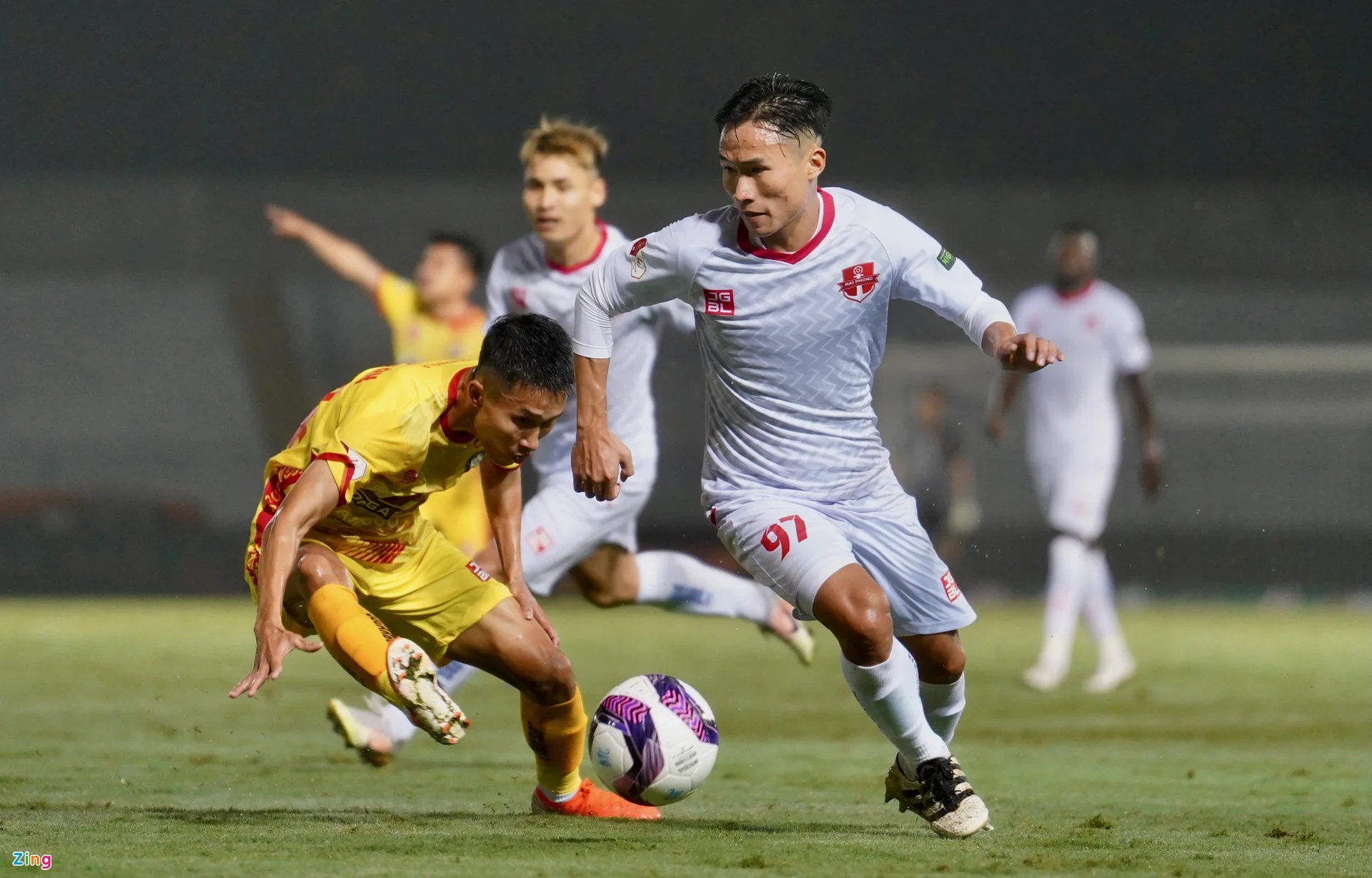 CLB Hải Phòng muốn mua Triệu Việt Hưng, HAGL có đồng ý bán?. Ảnh: ZingNews